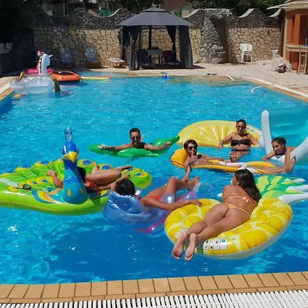 ゲストハウス Cozy 2br Corfu - 9 3*