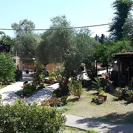 Cozy 2br Corfu - 9 ゲストハウス ゴウヴィア